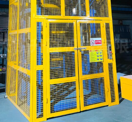 德兴货梯可以安装在室外吗