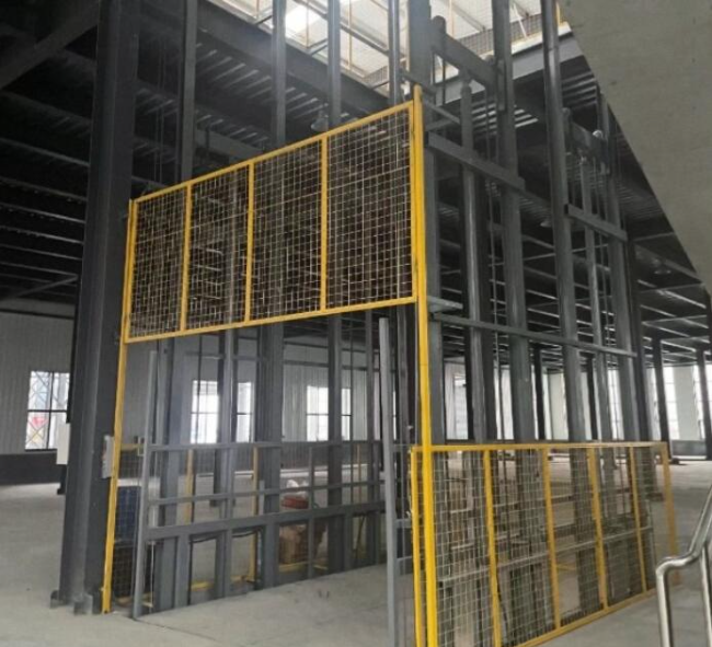 德兴请详细介绍一下货梯安装在室外的维护方法